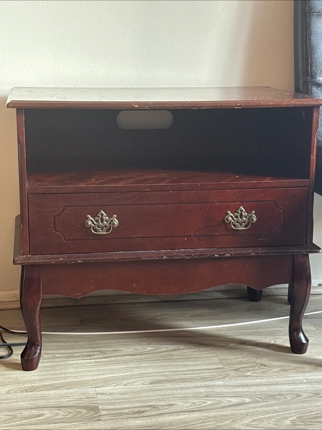 Wooden Nightstand image indicator(2)