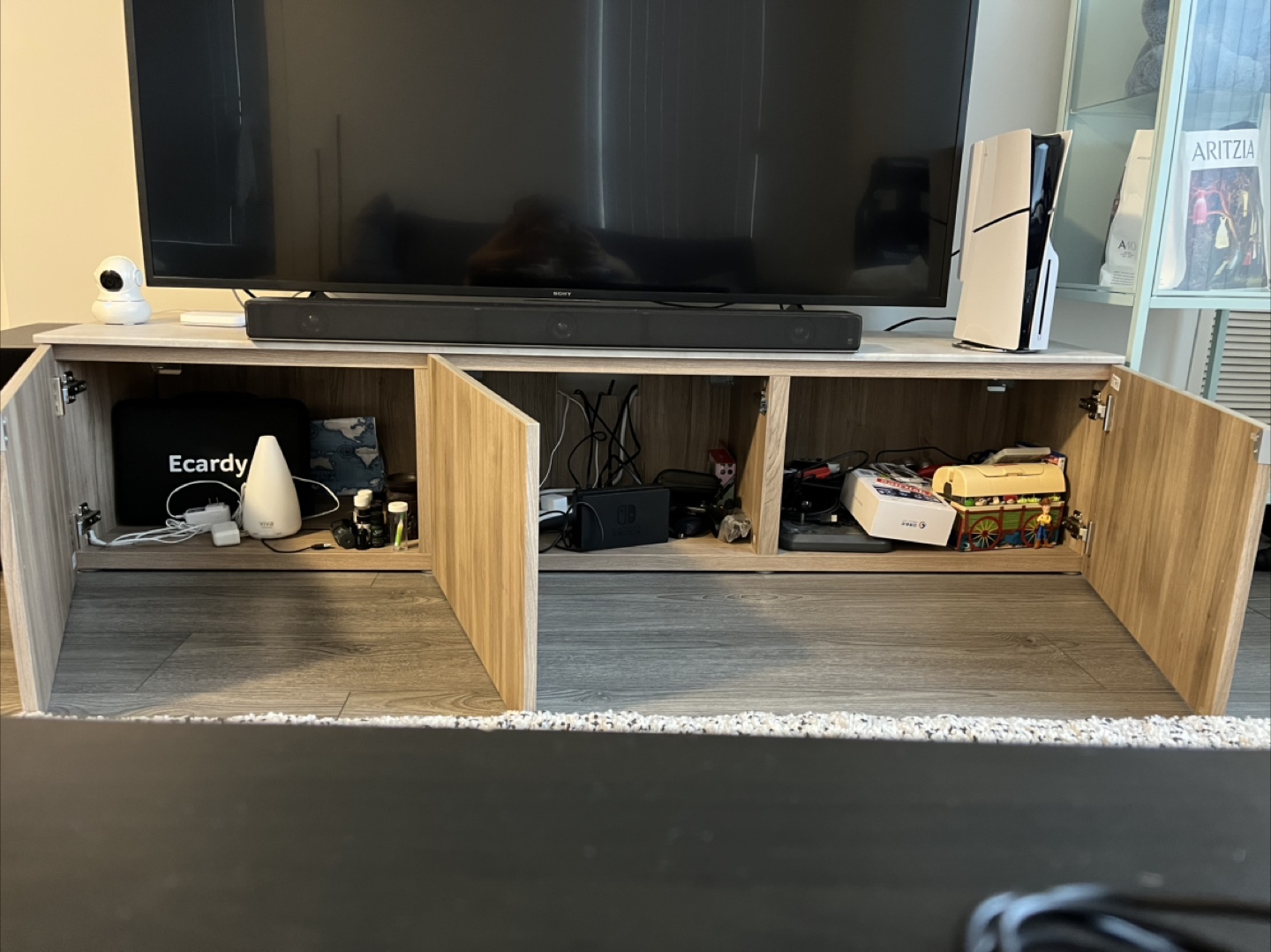 Wooden TV Stand/ Entertainment Center - photo 3