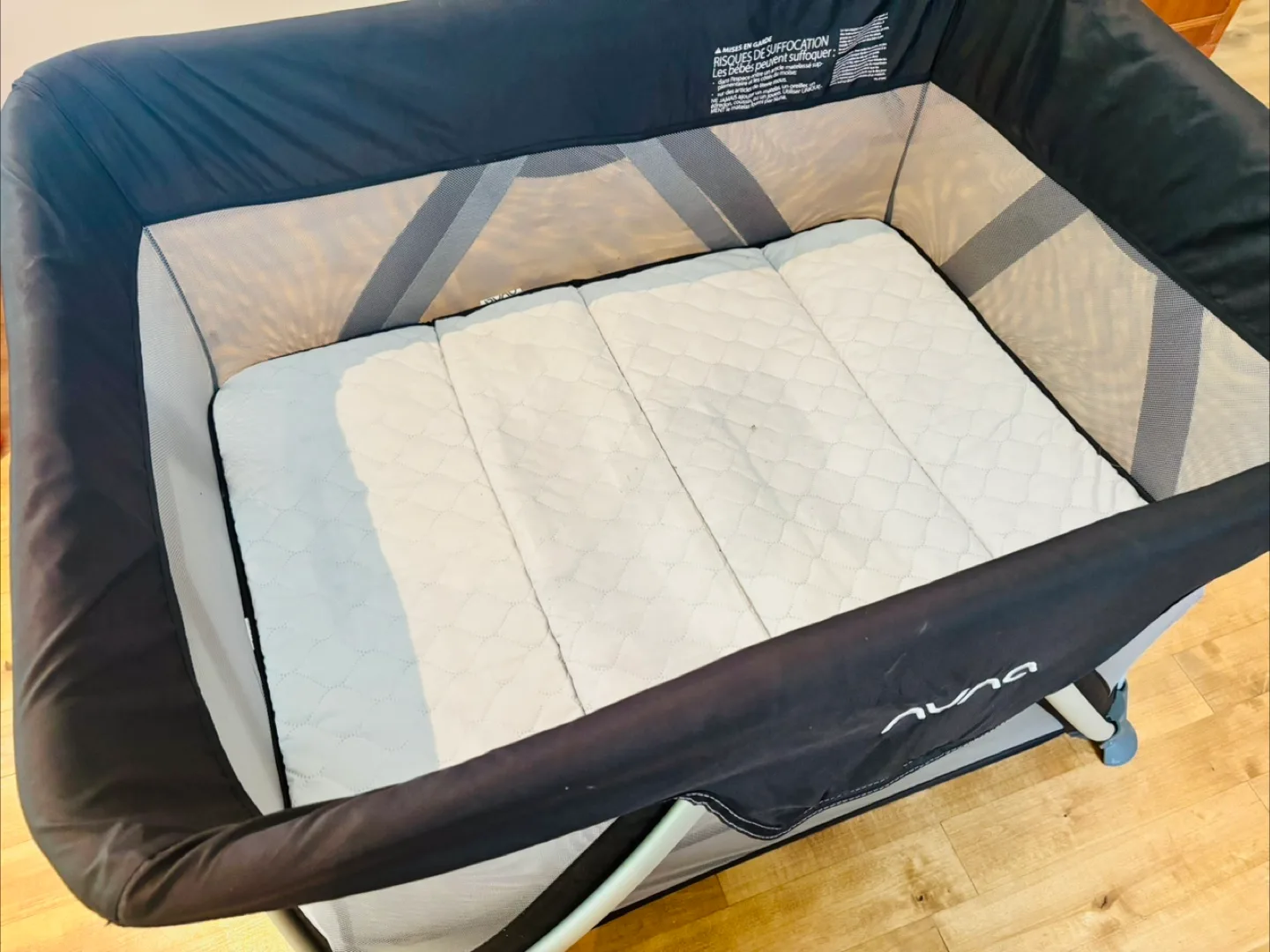 Nuna Playard / Bassinet and New Mom Nonus Bundle image indicator(4)