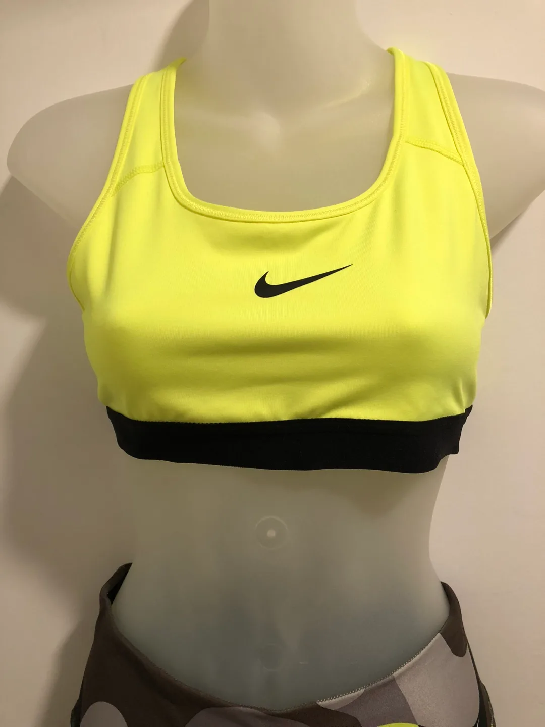 Nike Matching Set image indicator(3)