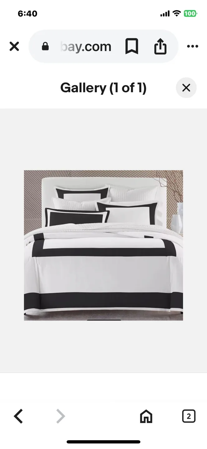 White and Black king side Duvet with 2 pillow covers thumbnail