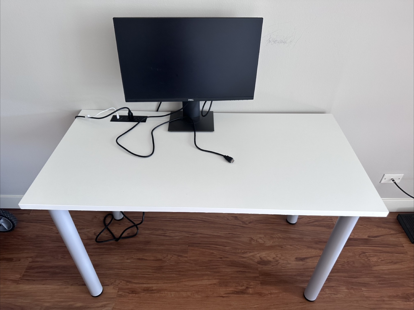 White Desk - photo 2