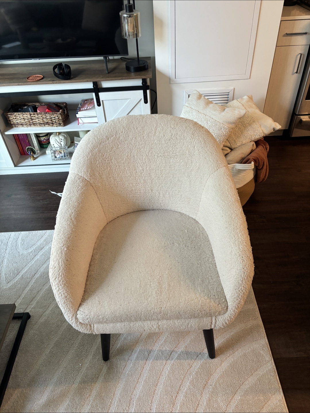Cozy Sherpa Accent Chair - photo 2