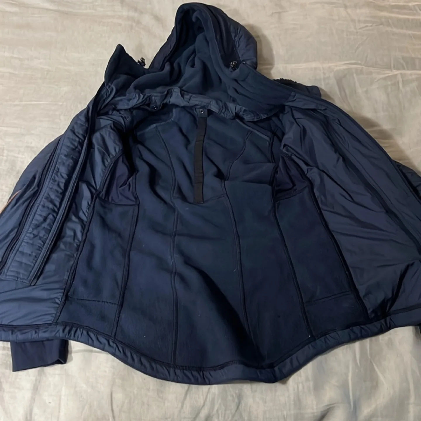 Lululemon Fleecy Keen Jacket - size 4 image indicator(4)