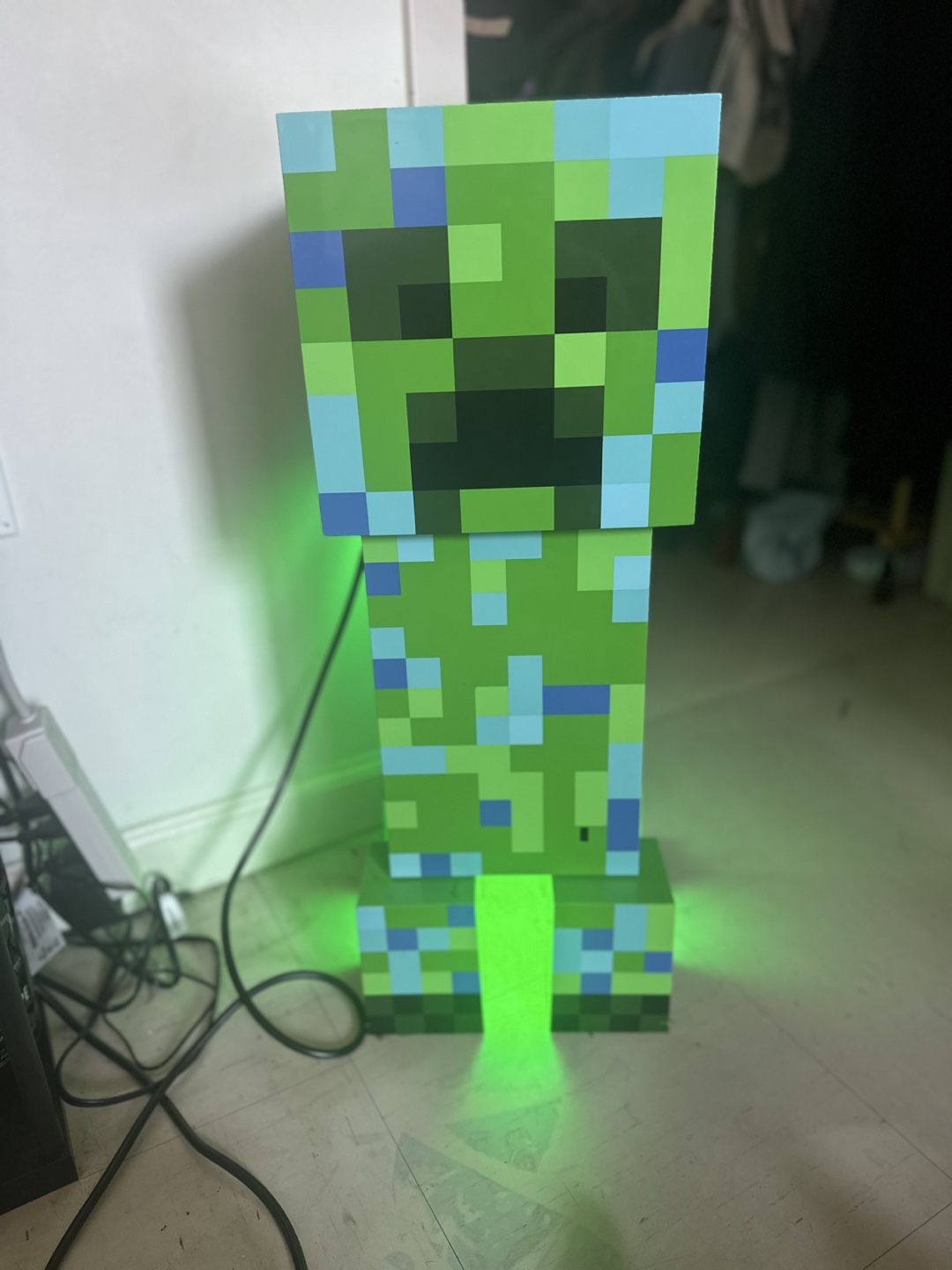 Minecraft Creeper Mini Fridge - photo 4