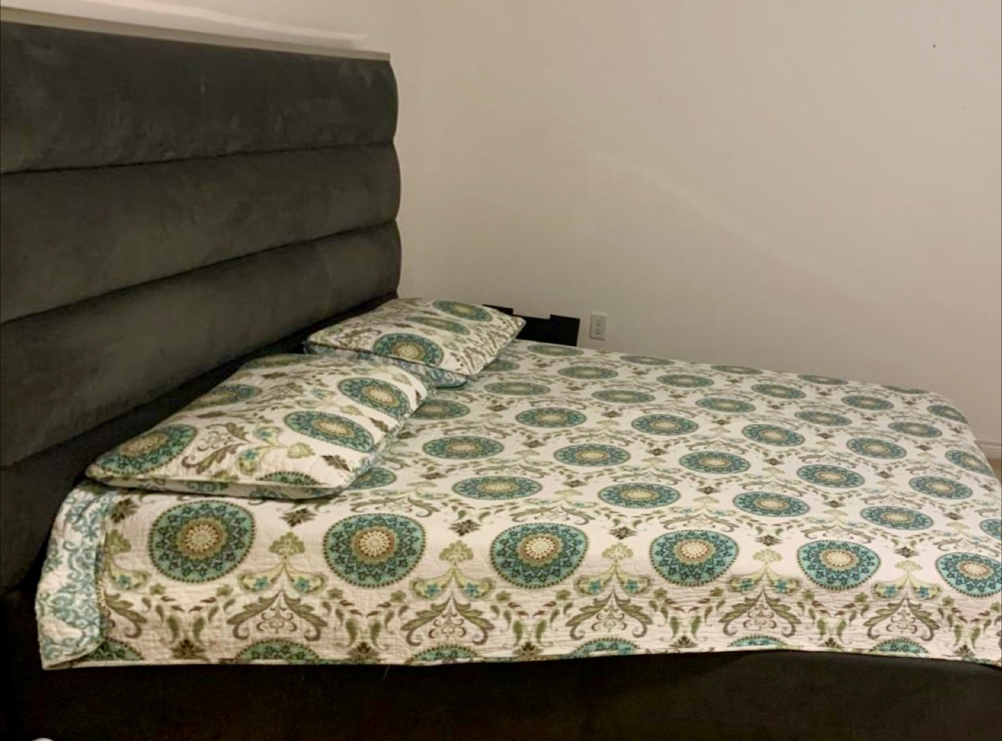 King Size Bed - photo 2