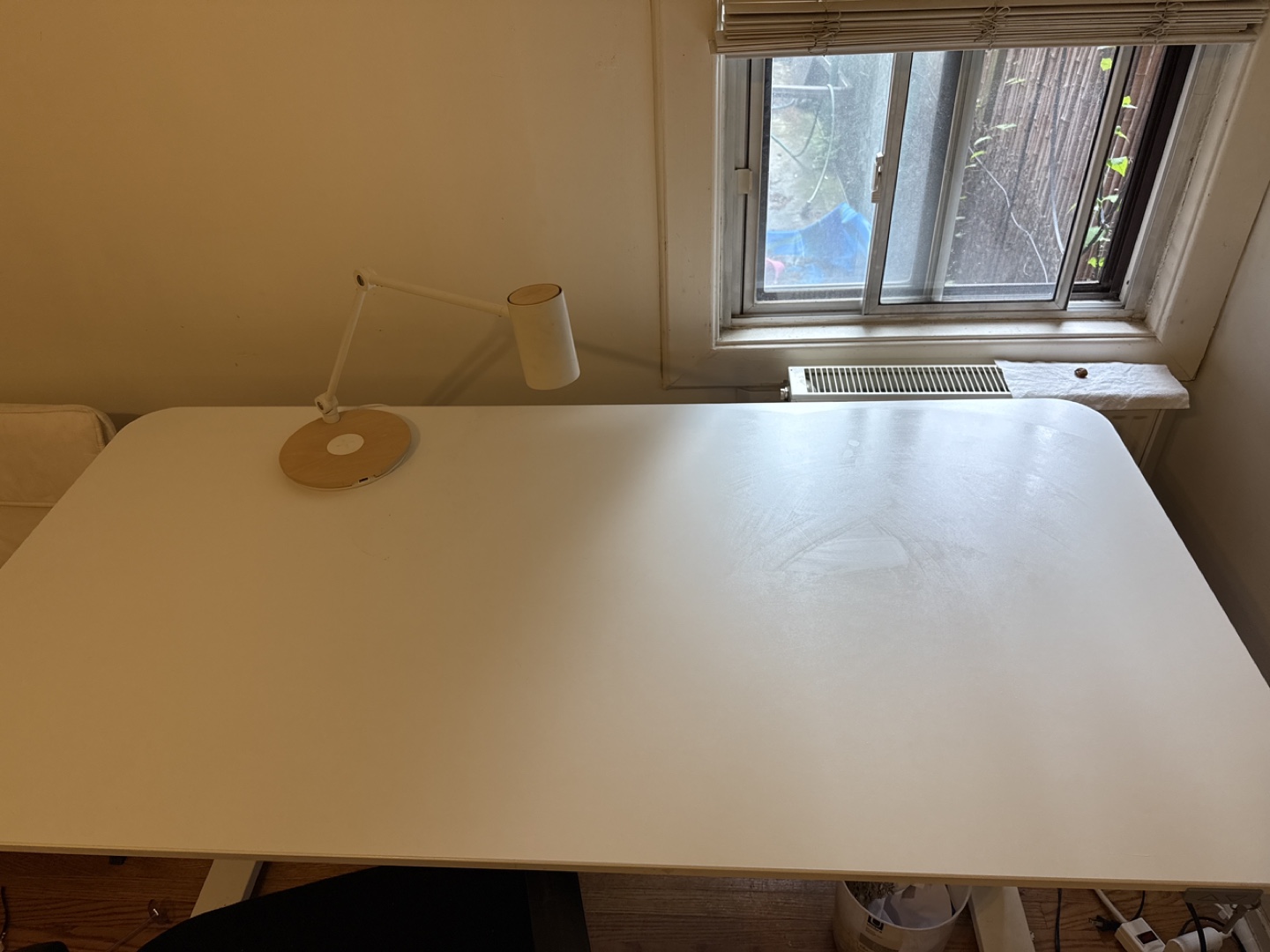 Workspace with desk, lamp and a chair - photo 3