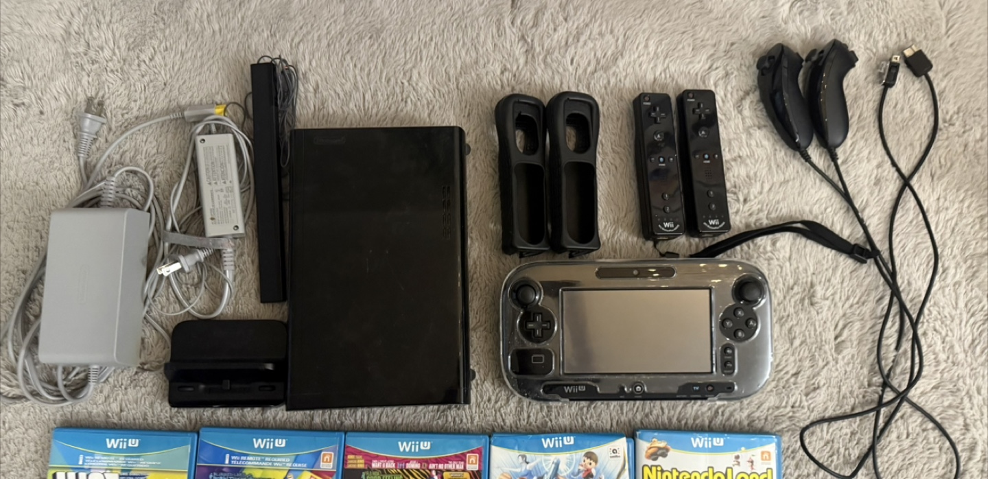 Wii U Console and Games Bundle - photo 3
