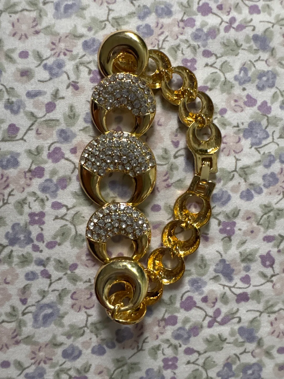 Gold Bracelet with Crystal Accents 🥕💚 image indicator(2)