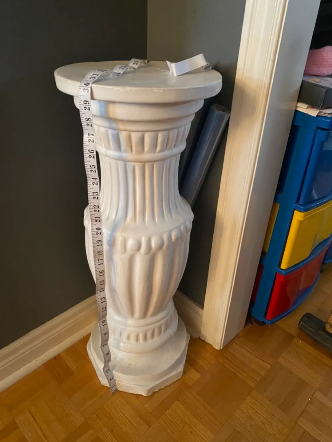 White Pedestal Stand thumbnail