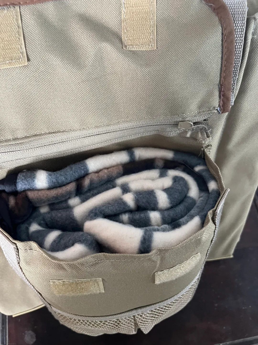 Kanata Spectator Portable Chair With Blanket image indicator(4)