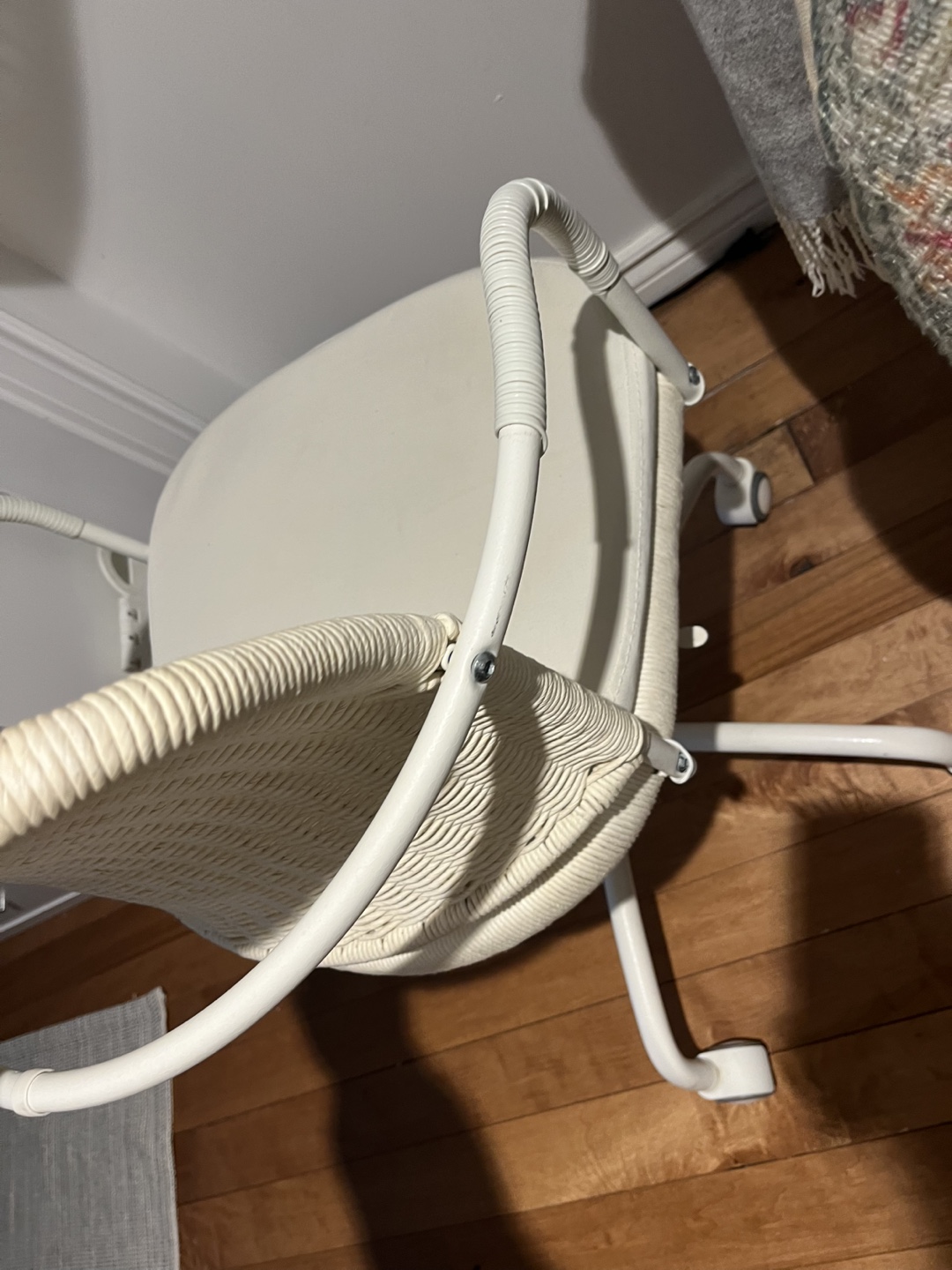 White Woven Office Chair with Cushion - photo 4