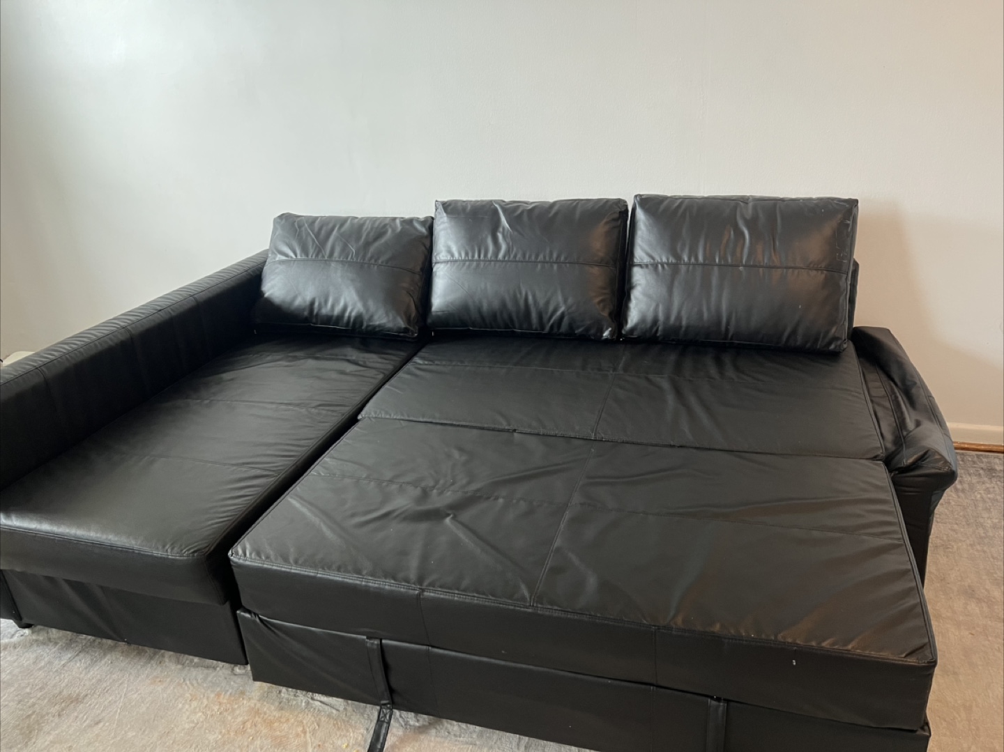 Black Leather Sectional Sofa - photo 4
