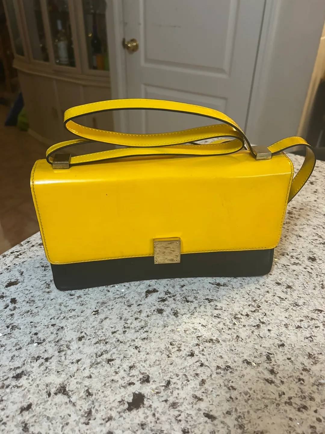 L Yellow & Black Handbag thumbnail