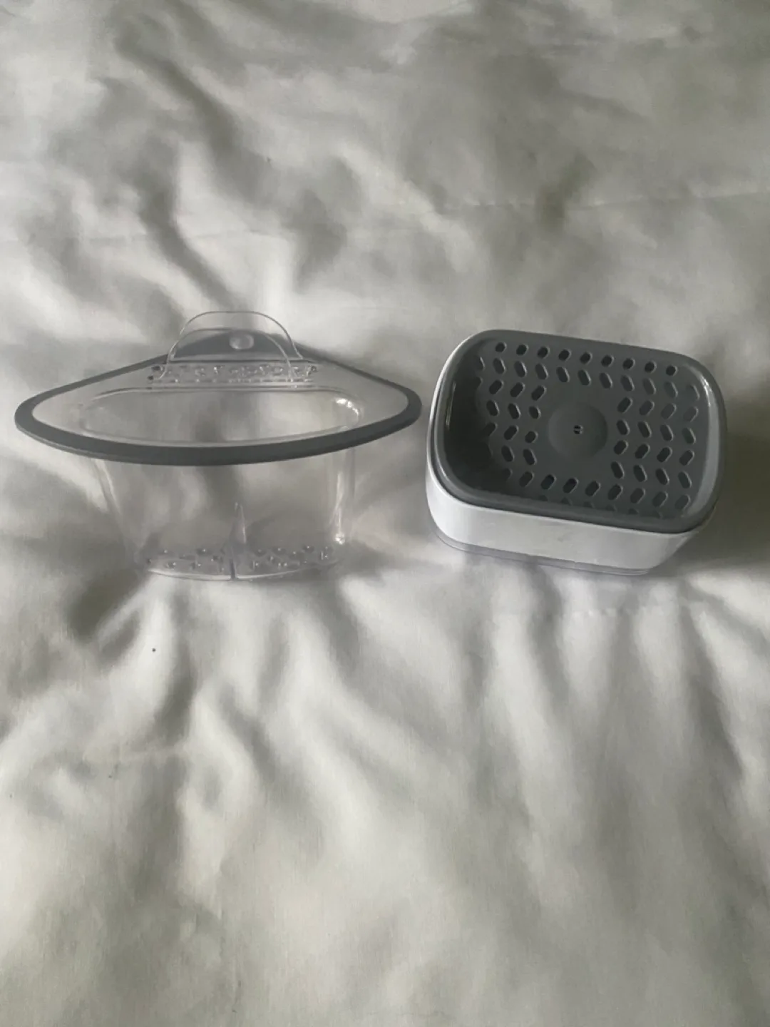 Soap Dispenser and Dish Set thumbnail