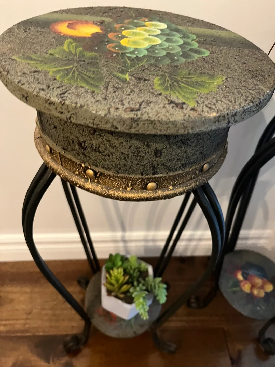 Decorative Metal Plant Stands - Set of 2 image indicator(6)