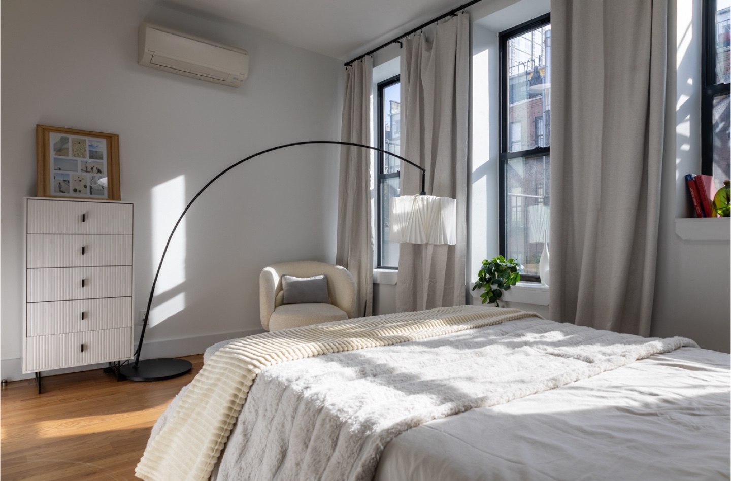 Modern Arc Floor Lamp