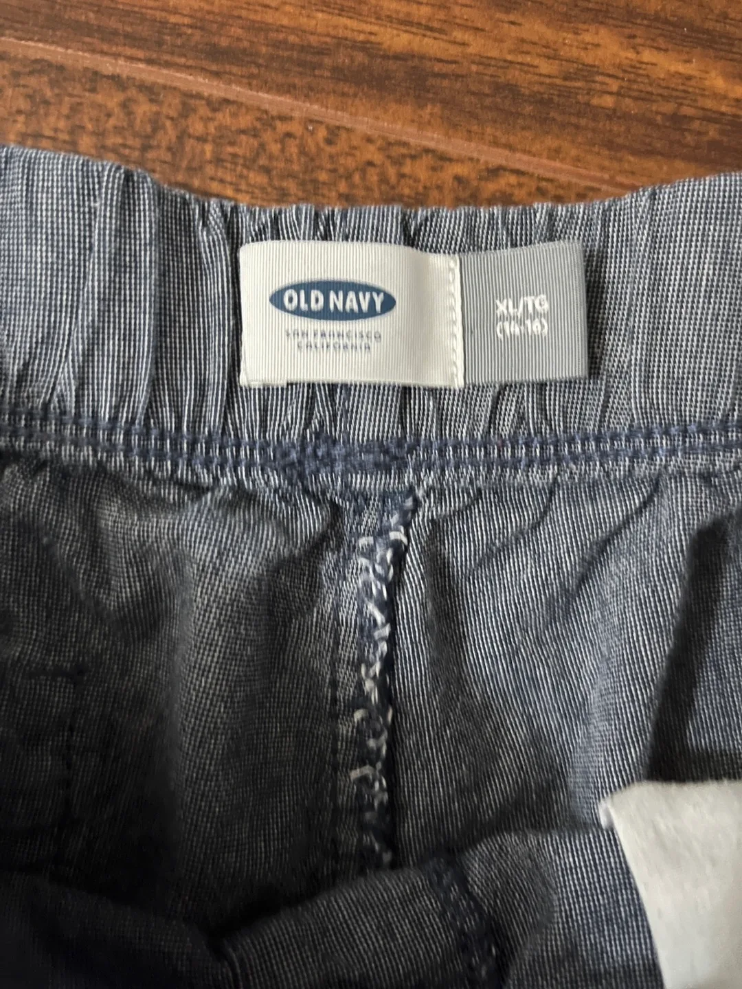 Old Navy boys XL 14/16 chambray cargo shorts, blue image indicator(2)