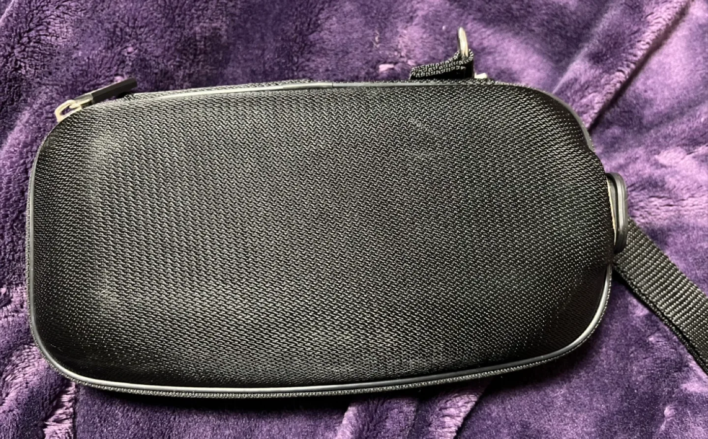 iHome Speaker with Power Cord image indicator(4)