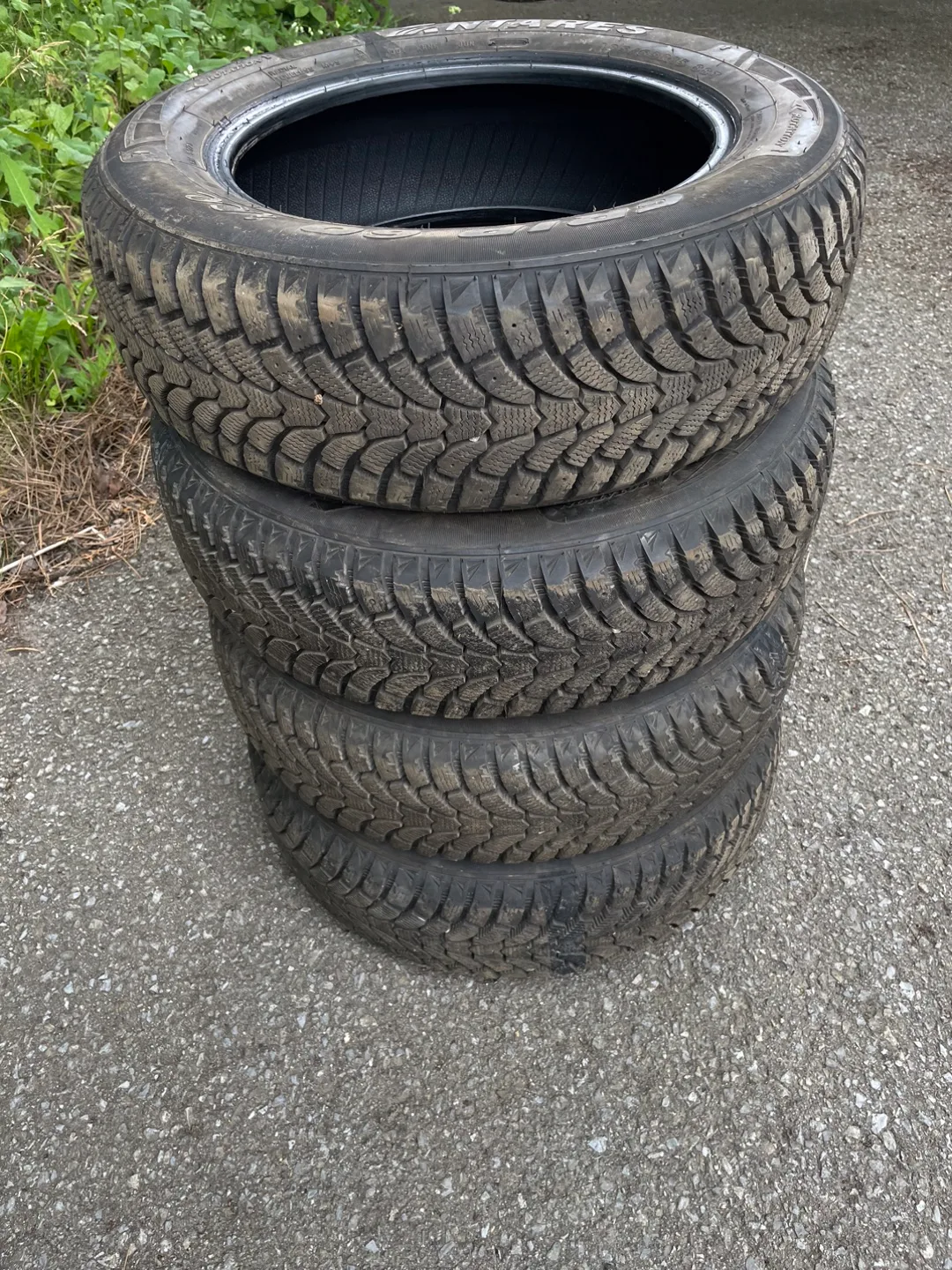 4 Antares Winter Tires Grip 60 Ice 185/65R15 88T thumbnail