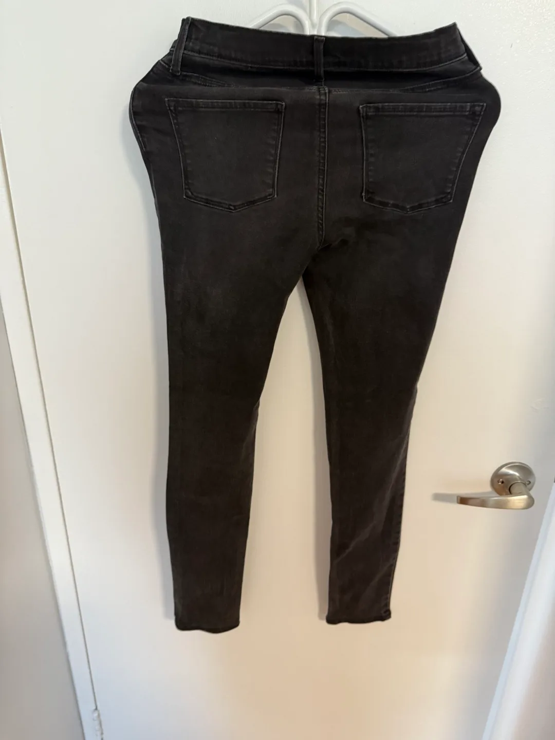 Old Navy Rockstar Super Skinny Jeggings thumbnail