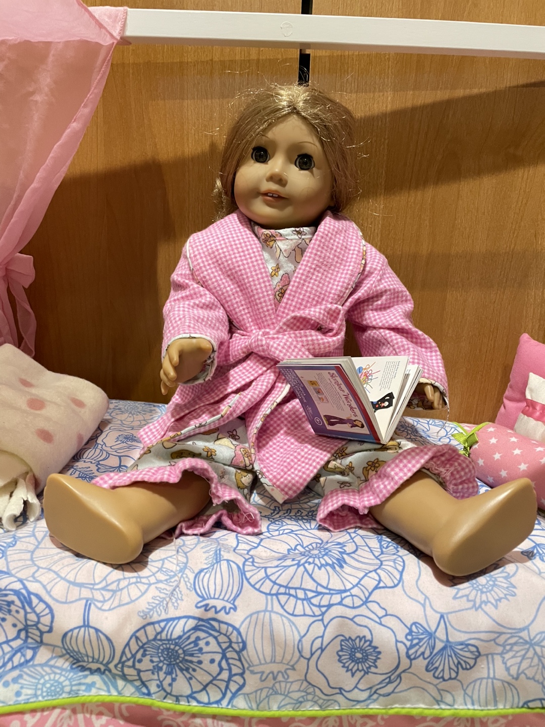Bedtime SET - American Girl Doll Bed and Clothing