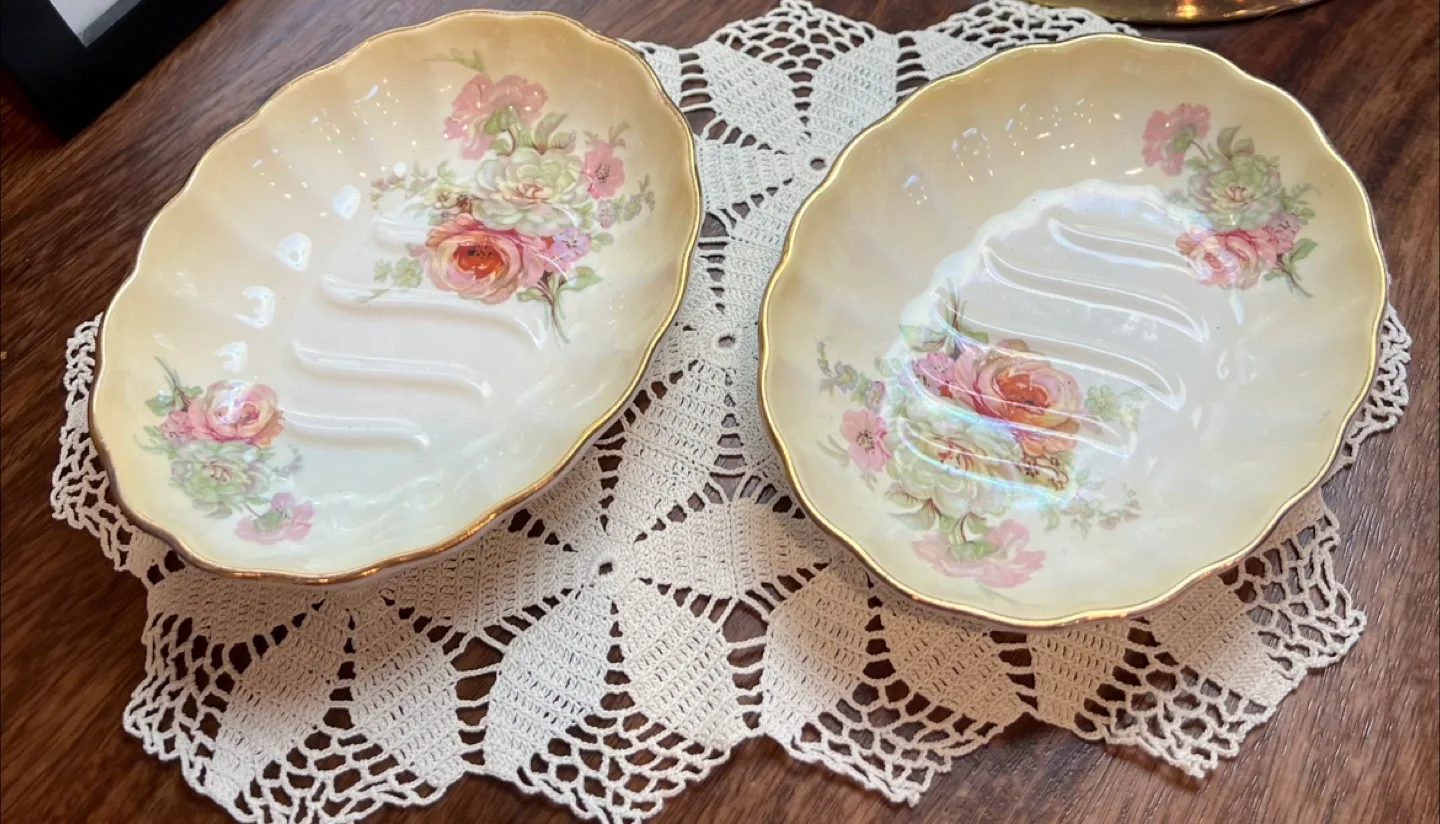 Vintage Porcelain Soap Dish Set thumbnail