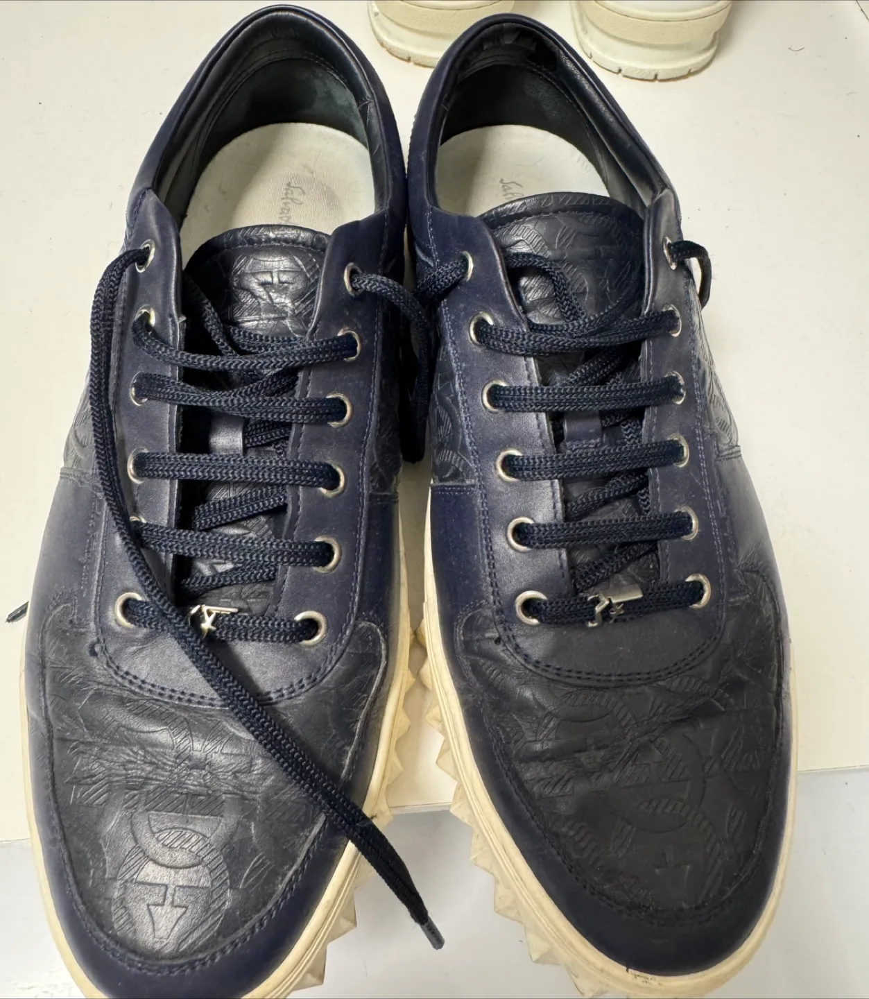 Salvatore Ferragamo men’s sneakers size 9 thumbnail