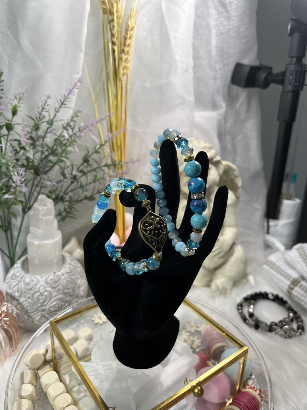 Antique Gold Scrollwork in Blue Madness Beads (2 Layers) - photo 4