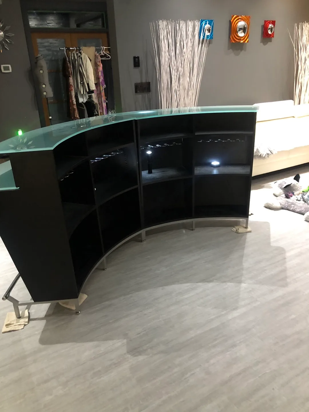 Modern Bar with Glass Top image indicator(7)