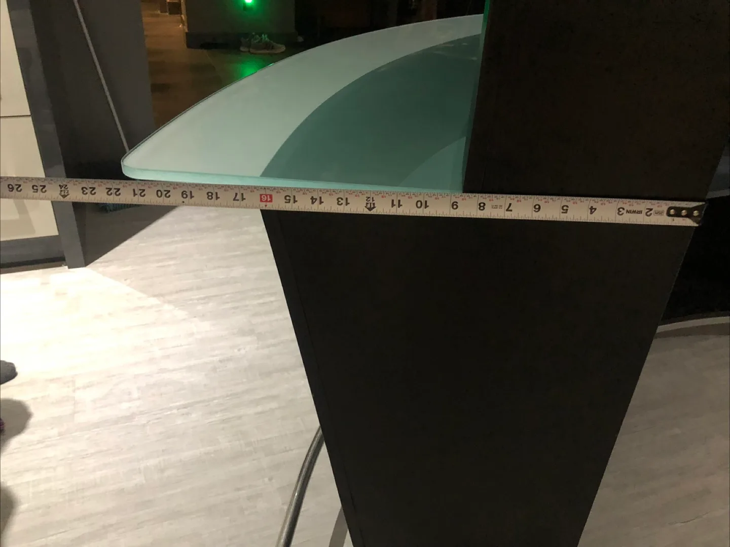 Modern Bar with Glass Top image indicator(8)