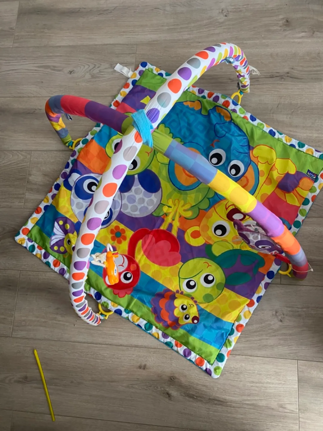 Play Mat with Arch and Hanging Toys thumbnail