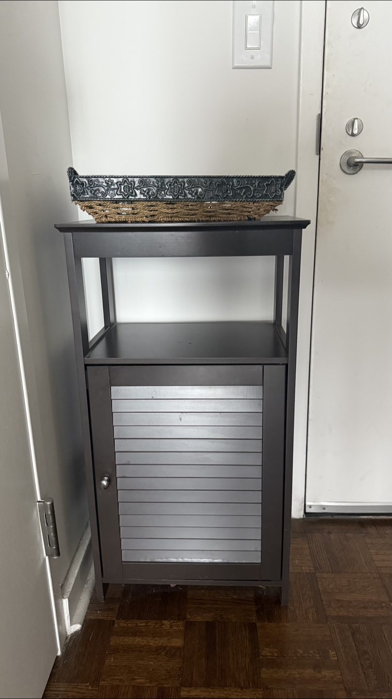 Wooden Accent Cabinet with Storage Basket