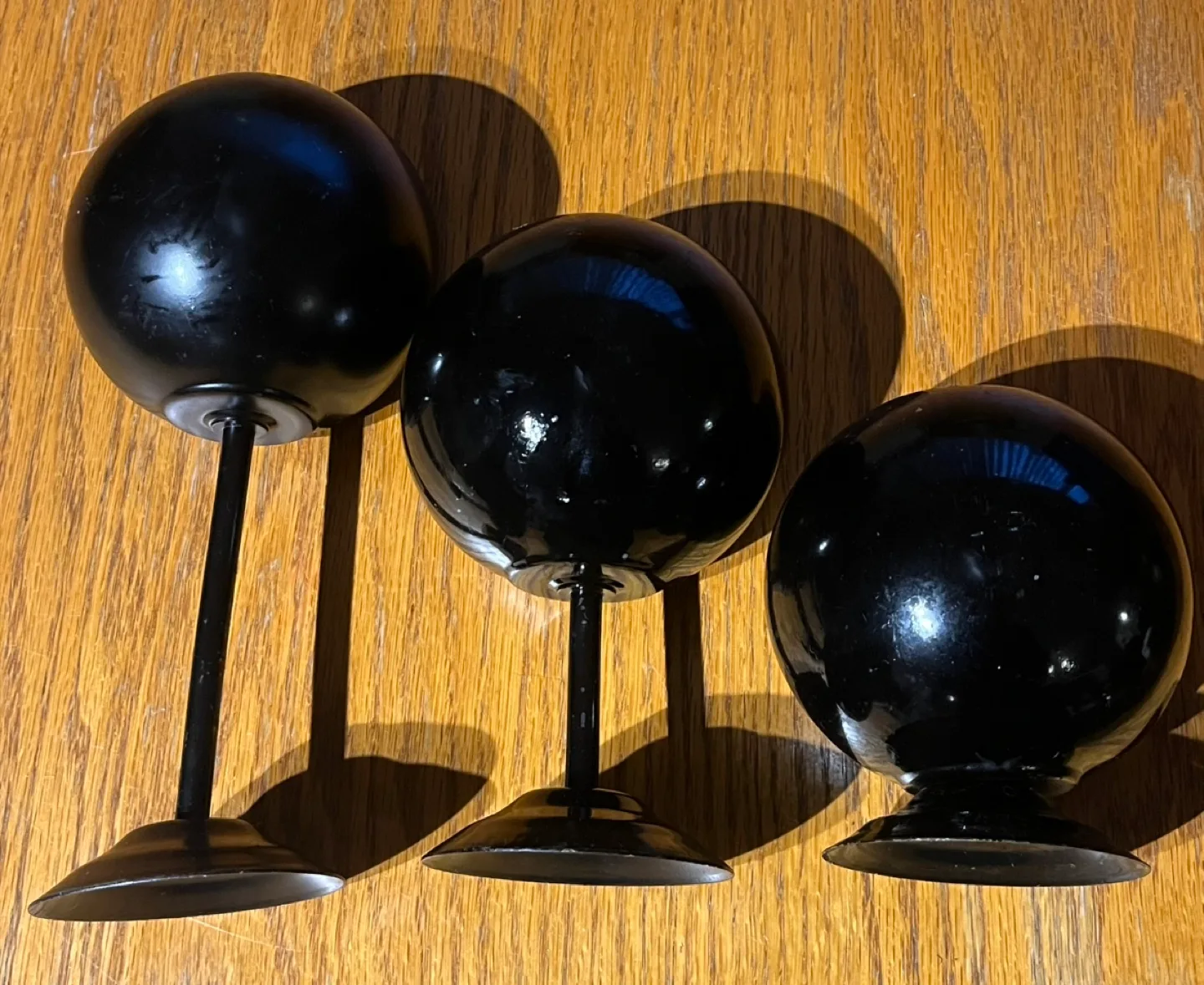 3 Candle Holders image indicator(5)