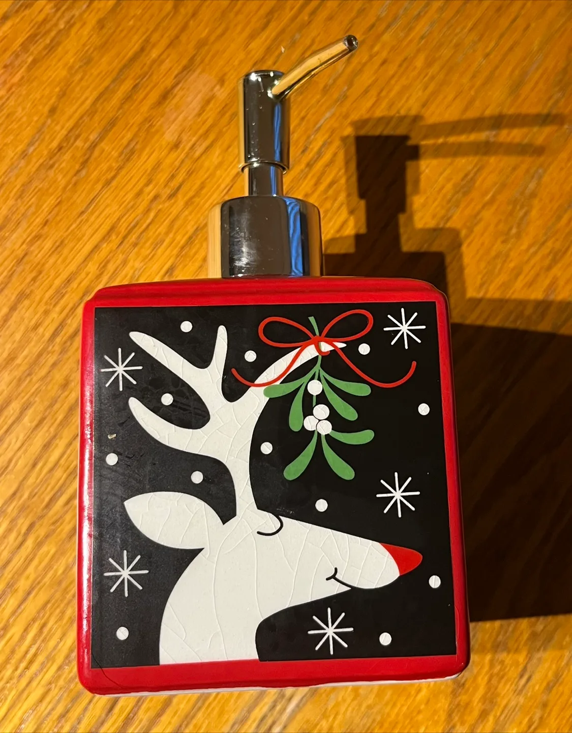 Christmas Soap Dispenser & Small Napkin Holder image indicator(3)