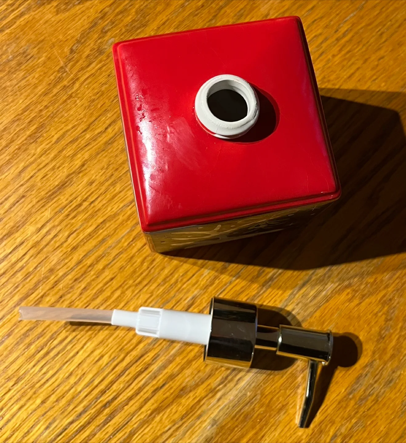 Christmas Soap Dispenser & Small Napkin Holder image indicator(5)