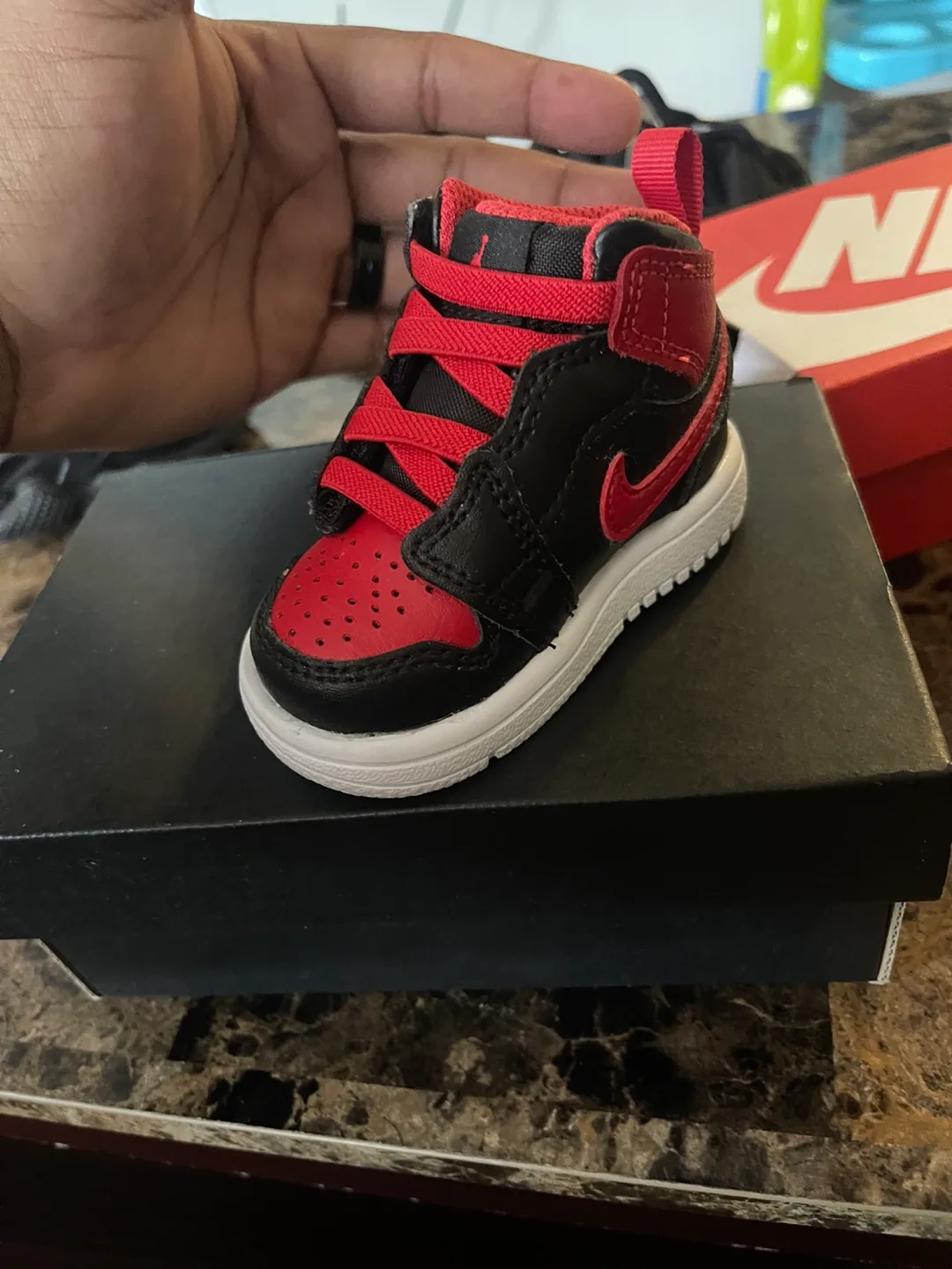 Air Jordan 1 Crib Bootie size 2C image indicator(2)