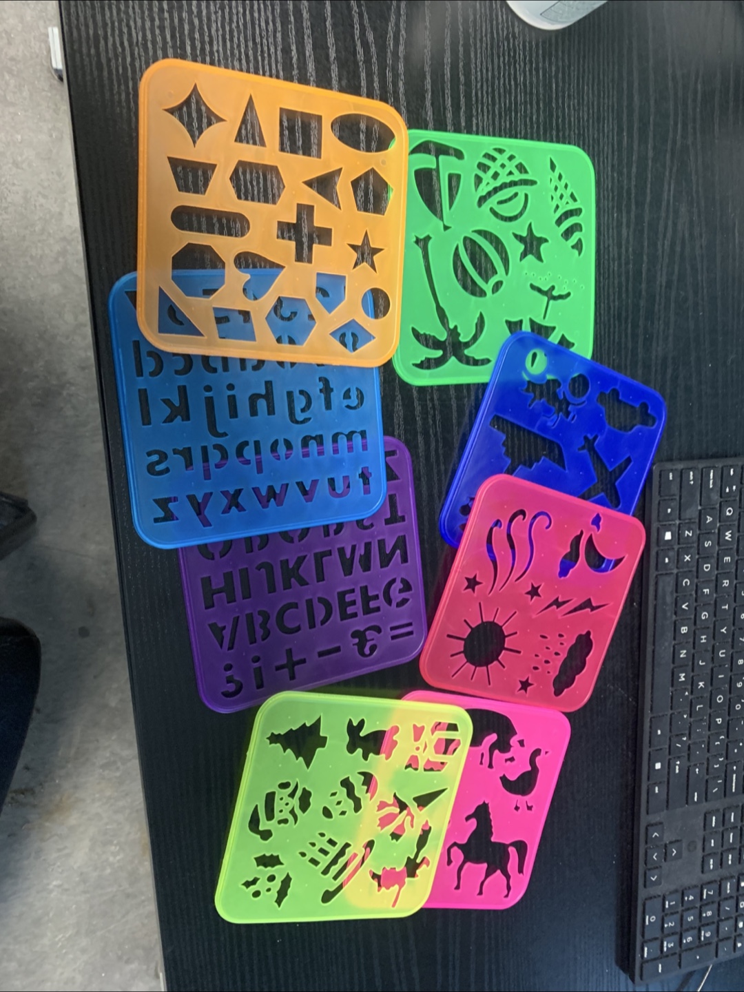 Dollarama Stencils - Variety Pack
