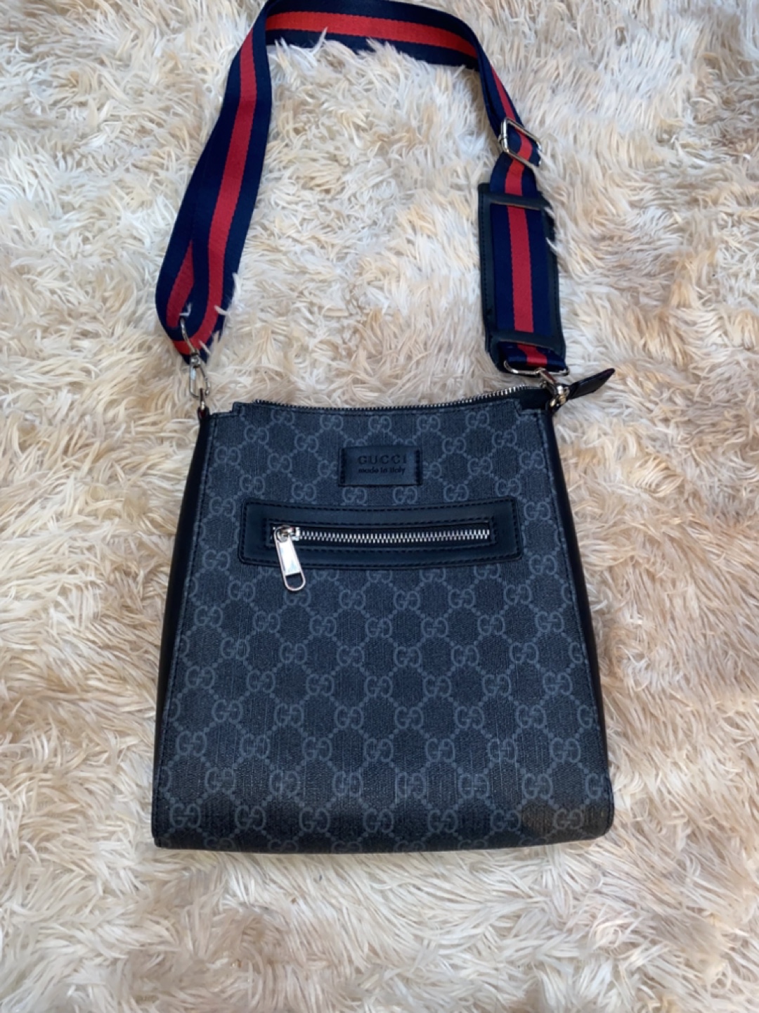 gucci messenger bag