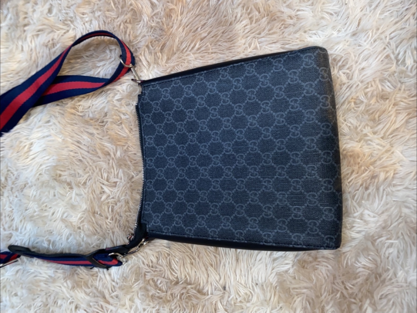 gucci messenger bag - photo 2