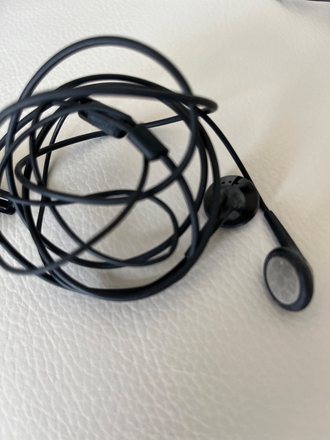 Mixed Lot of Used Earphones - photo 2