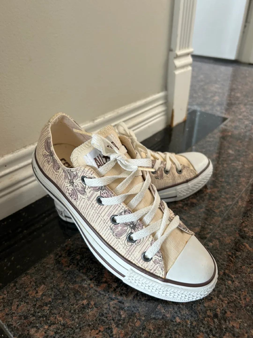 Converse All Star Flower sneakers - Size 5 thumbnail