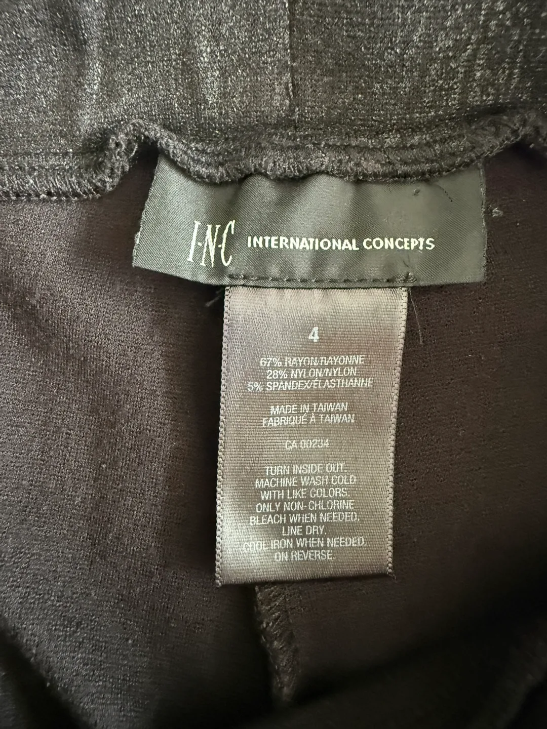 Woman’s Leggings - Size 4 (Good quality & condition) image indicator(2)