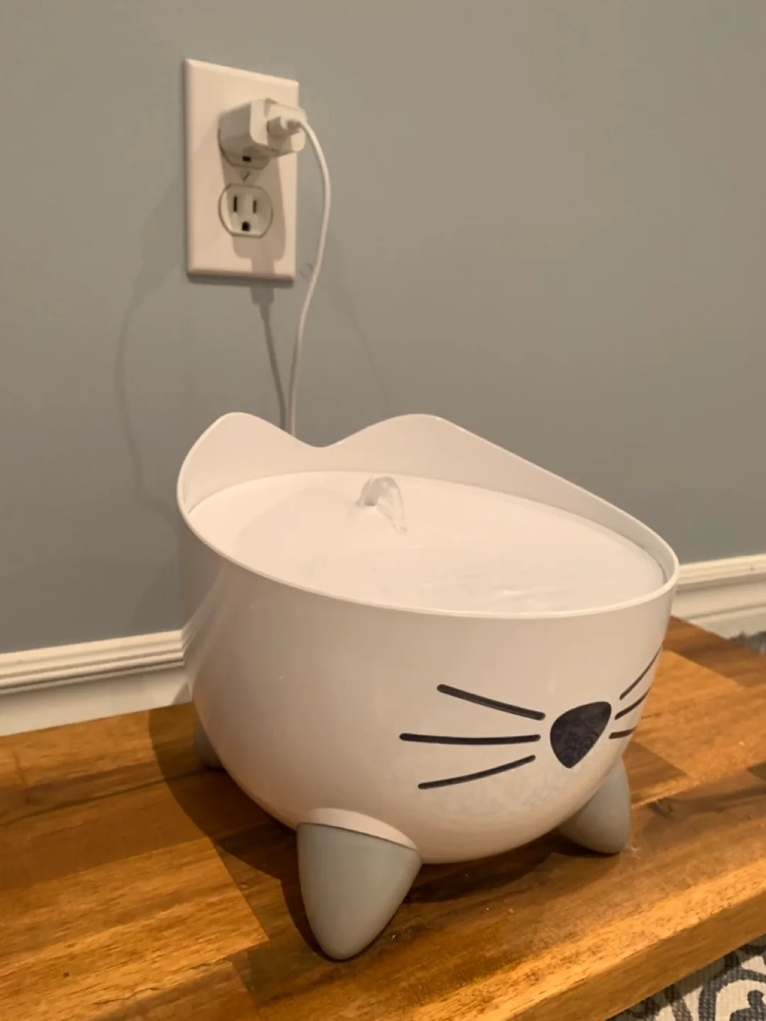 Catit PIXI Fountain Water fountain and 10 filters Pack image indicator(2)