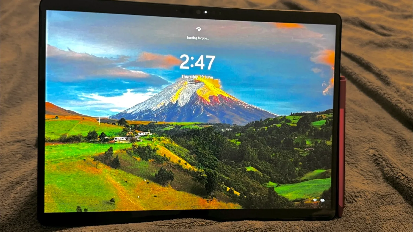 Microsoft Surface Pro X Tablet thumbnail