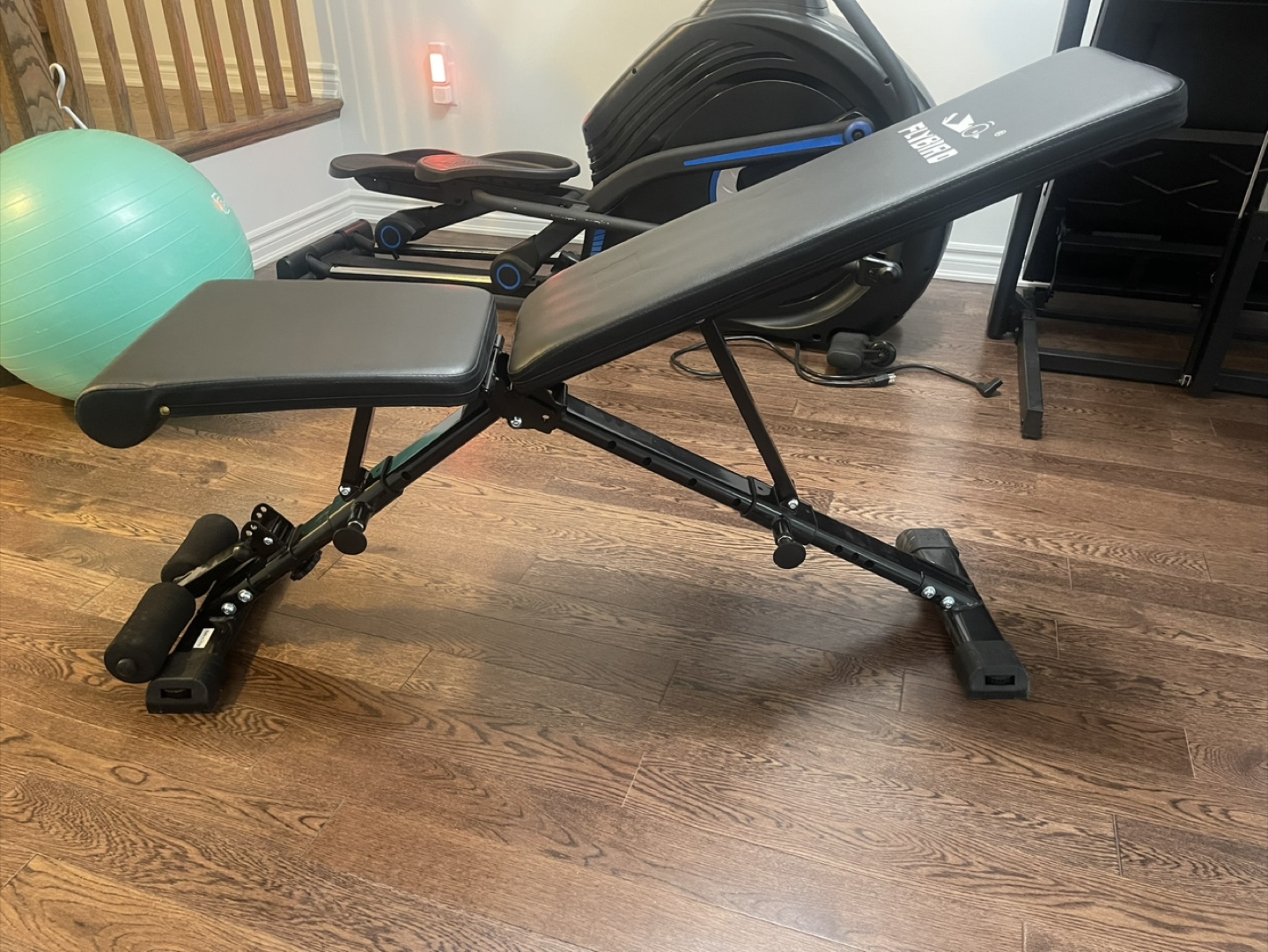 Flybird Adjustable Weight Bench - photo 2