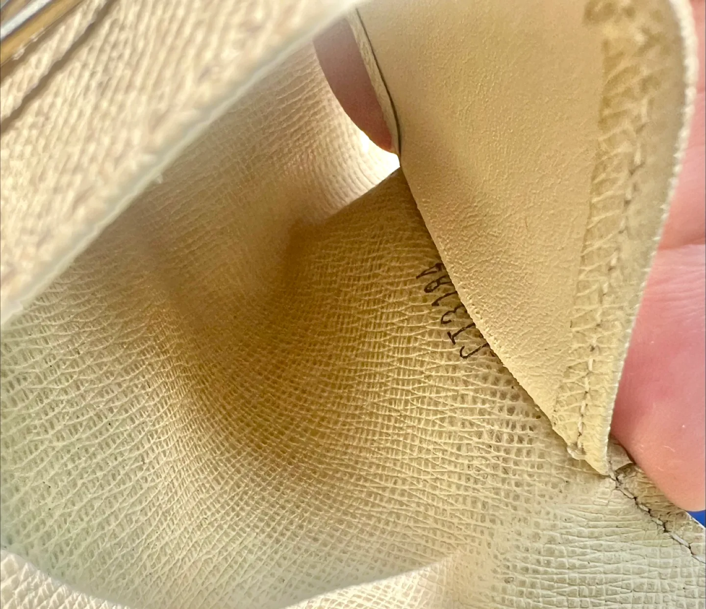 MOST AFFORDABLE  Louis Vuitton Damier Azur Key/Cardholder image indicator(4)