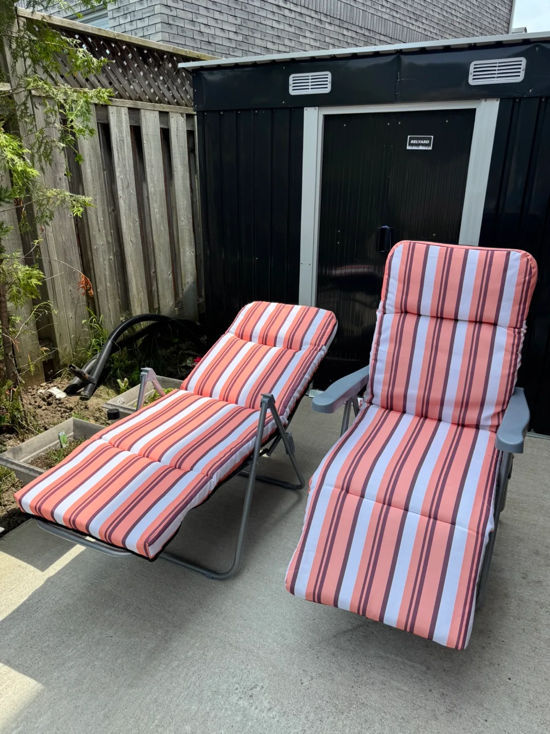 SET OF 2 GARDEN SUN LOUNGERS- FOLDABLE W. CUSHIONS thumbnail