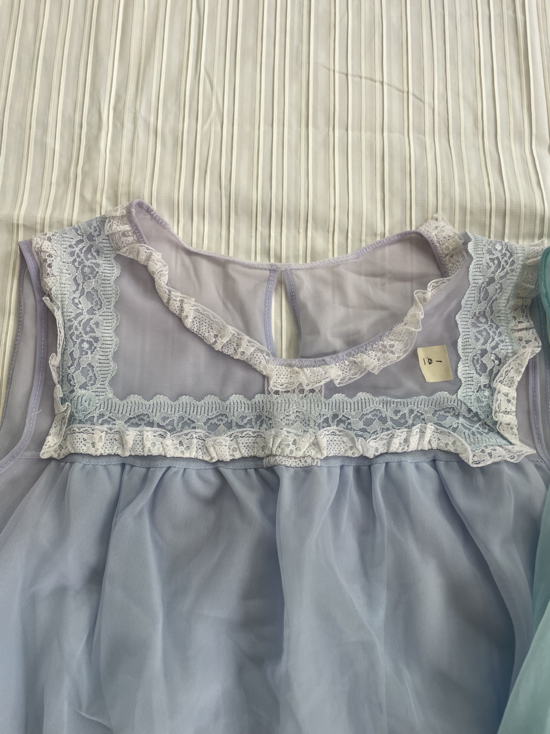 2 Vintage Night Gowns - photo 2