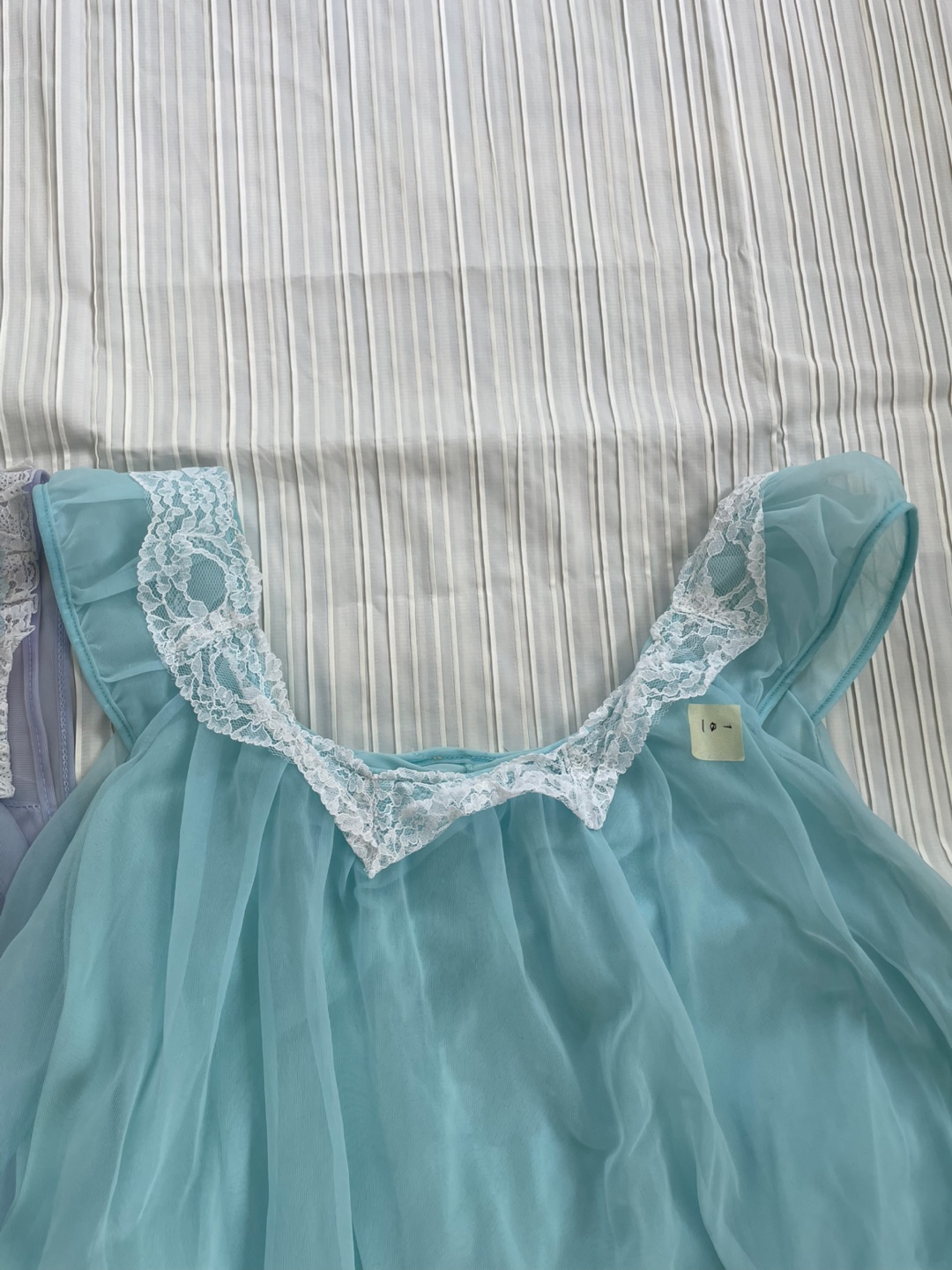 2 Vintage Night Gowns - photo 3